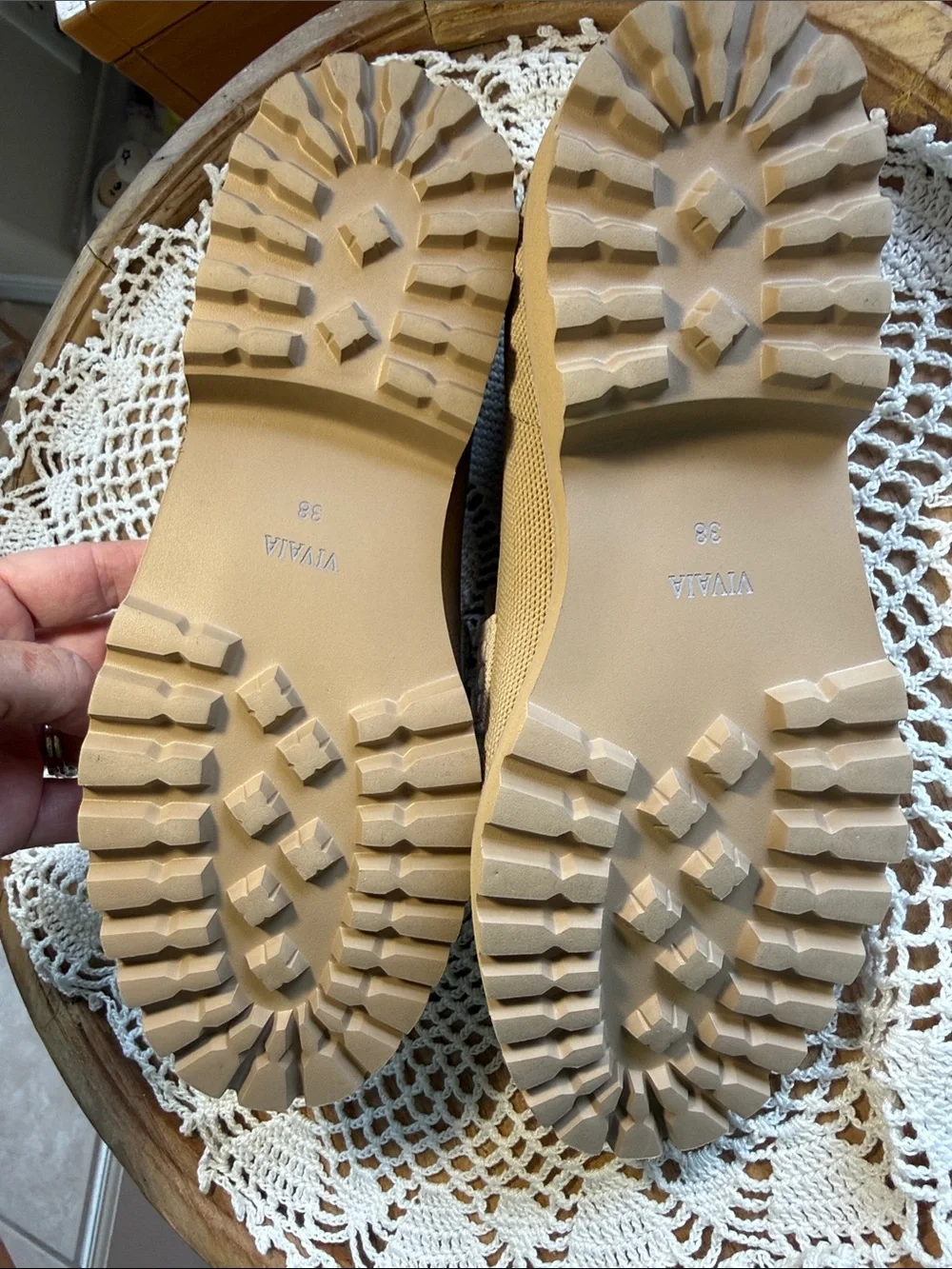 Vivaia Women’s Neutral Beige Loafers - Slip-On Knit Flats Size 38